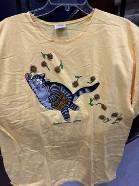 New Large Vintage Yellow Crazy Shirt Hawaii B. Kliban Cat Basket of sunflowers